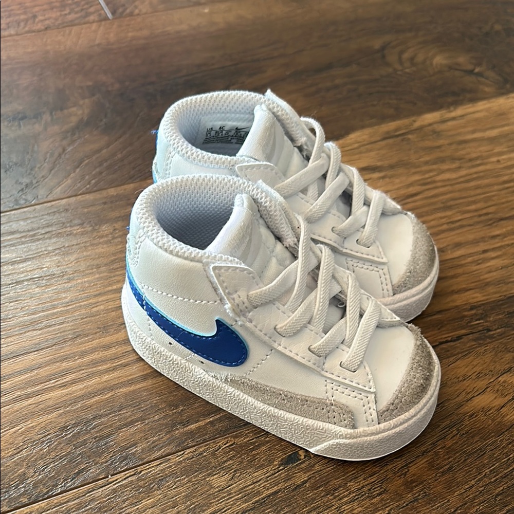 Toddler Nike Blazers easy on size 4